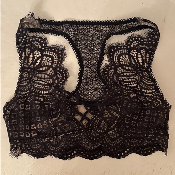 $44.50 NEW Victorias Secret Bralette Small Black NWT - Picture 1 of 6